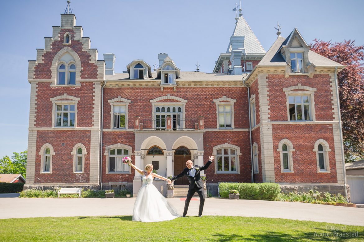 Slottsbryllup på Thorskogs slott i Sverige